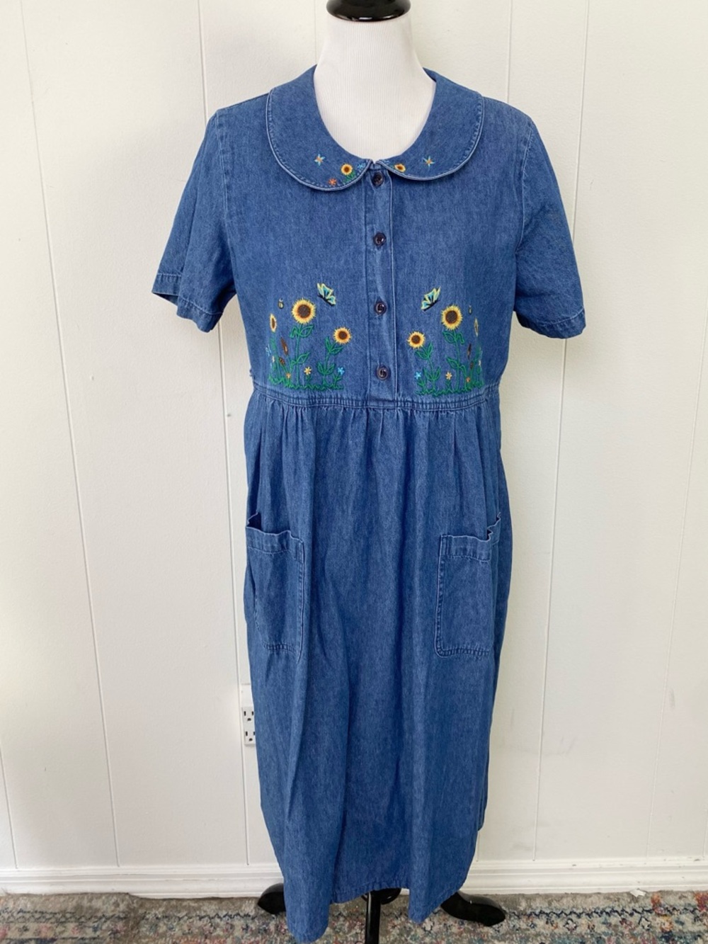 VTG Denim Midi Dress Pockets Button Front Embroidered Cottagecore Grandma M/L*